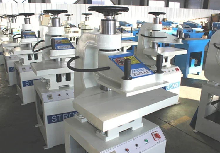GSB-2C/12B Hydraulic Swing Arm - огляд і ціна Leather Cutting Die Press